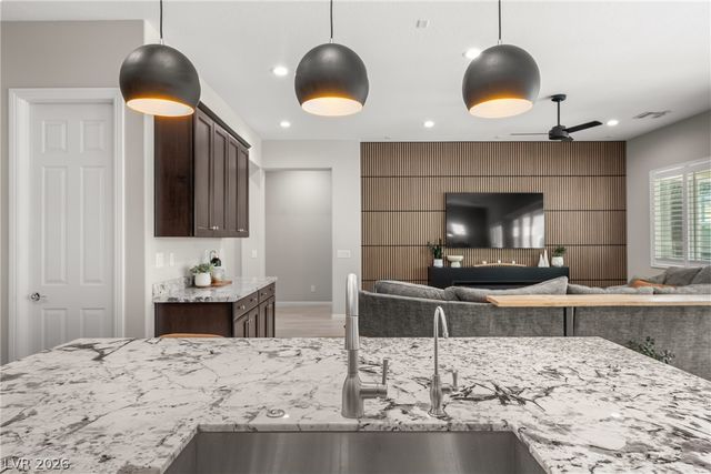 9095 Wing Shadow Circle, Las Vegas, NV 89129