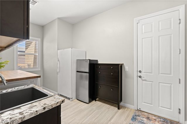 9095 Wing Shadow Circle, Las Vegas, NV 89129