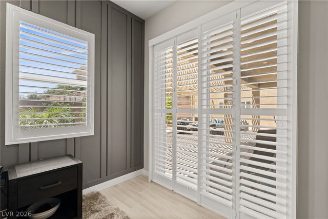 9095 Wing Shadow Circle, Las Vegas, NV 89129