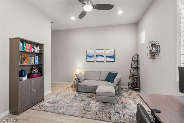 9095 Wing Shadow Circle, Las Vegas, NV 89129