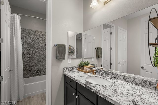 9095 Wing Shadow Circle, Las Vegas, NV 89129