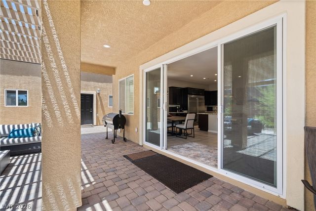 9095 Wing Shadow Circle, Las Vegas, NV 89129