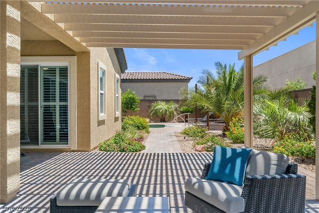 9095 Wing Shadow Circle, Las Vegas, NV 89129