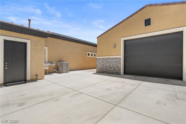 9095 Wing Shadow Circle, Las Vegas, NV 89129