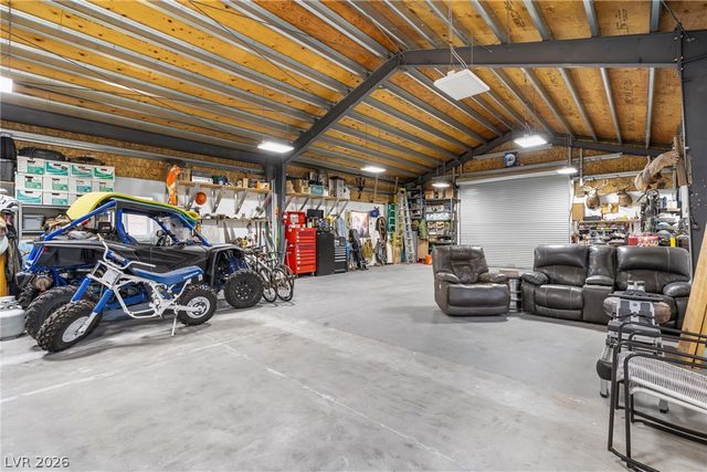 9095 Wing Shadow Circle, Las Vegas, NV 89129