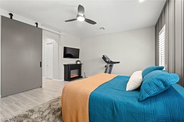 9095 Wing Shadow Circle, Las Vegas, NV 89129
