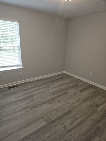 6144 Lee Ave, Murfreesboro, TN 37129