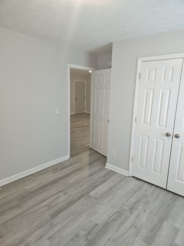 6144 Lee Ave, Murfreesboro, TN 37129