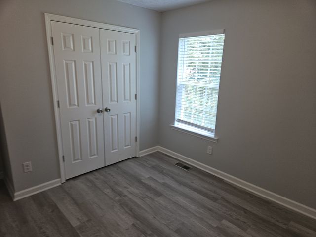 6144 Lee Ave, Murfreesboro, TN 37129