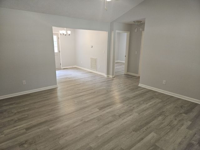 6144 Lee Ave, Murfreesboro, TN 37129