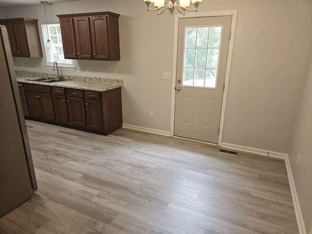6144 Lee Ave, Murfreesboro, TN 37129