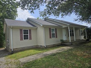 6144 Lee Ave, Murfreesboro, TN 37129