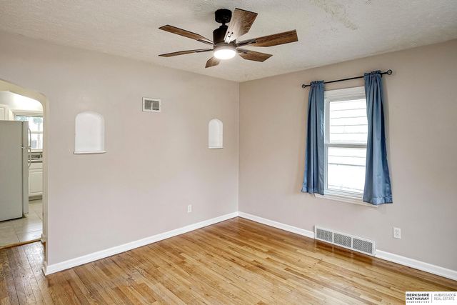 6030 Decatur Street, Omaha, NE 68104