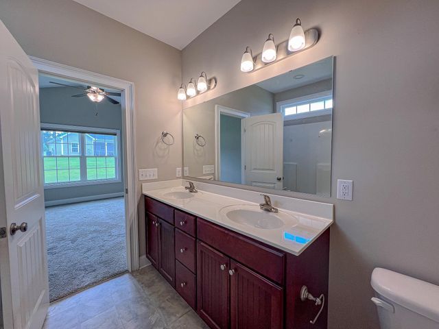 141 Baylee Circle, Galivants Ferry, SC 29544