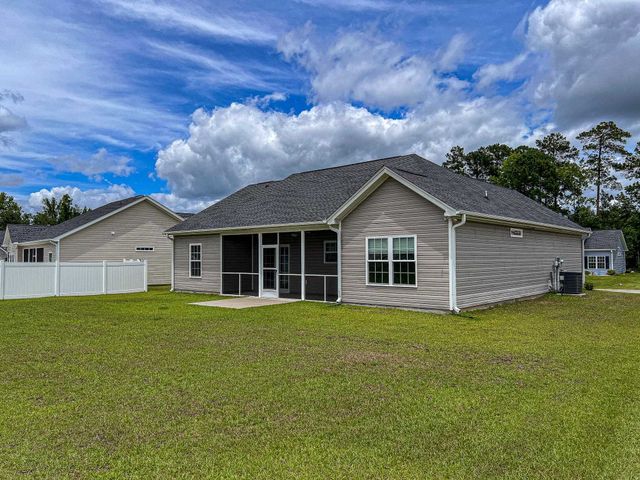 141 Baylee Circle, Galivants Ferry, SC 29544