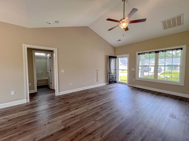141 Baylee Circle, Galivants Ferry, SC 29544