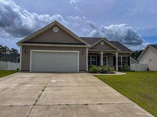 141 Baylee Circle, Galivants Ferry, SC 29544