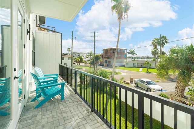 187 145TH AVENUE E 3, Madeira Beach, FL 33708