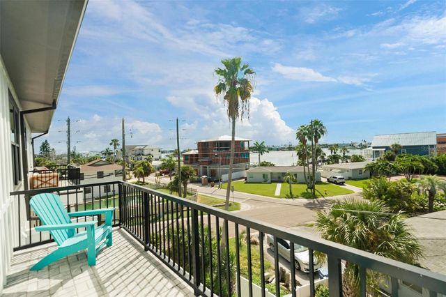 187 145TH AVENUE E 3, Madeira Beach, FL 33708