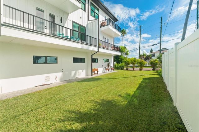 187 145TH AVENUE E 3, Madeira Beach, FL 33708