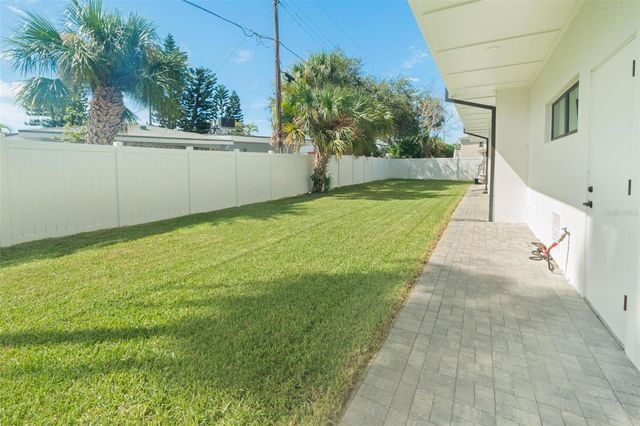 187 145TH AVENUE E 3, Madeira Beach, FL 33708