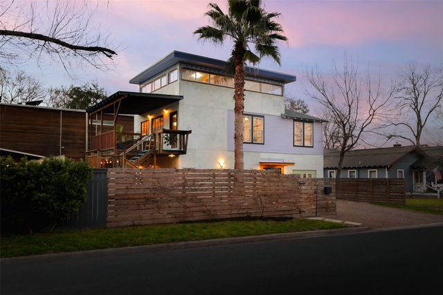 2010 S 2nd ST, Austin, TX 78704