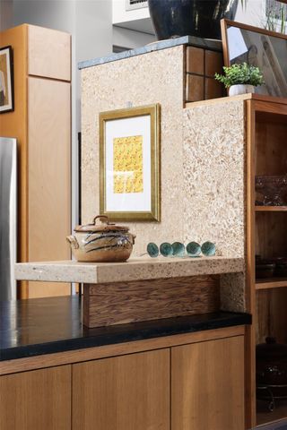 2010 S 2nd ST, Austin, TX 78704