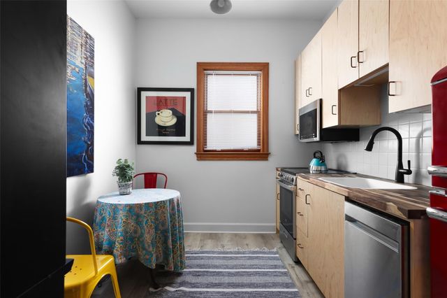 2010 S 2nd ST, Austin, TX 78704