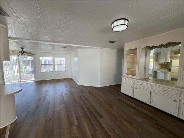 6710 36TH AVENUE E 103, Palmetto, FL 34221