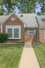 628 Hollomon DR, Hampton, VA 23666