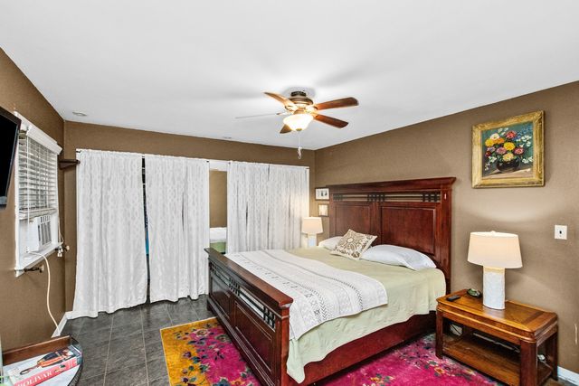 8526 Rockefeller Avenue, Brookfield, IL 60513