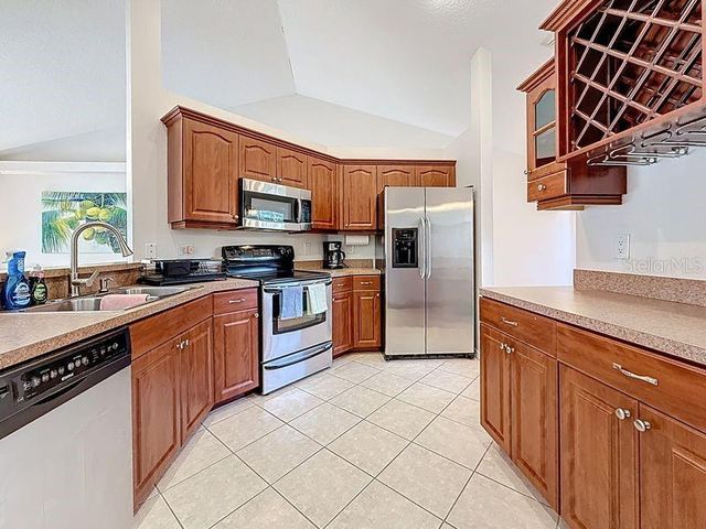 2402 DRYER AVENUE, Largo, FL 33770