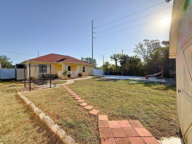 2402 DRYER AVENUE, Largo, FL 33770