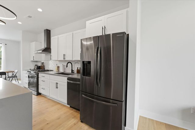1282 Oak Street, Columbus, OH 43205