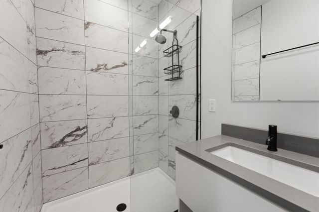 1282 Oak Street, Columbus, OH 43205