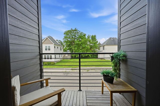 1282 Oak Street, Columbus, OH 43205