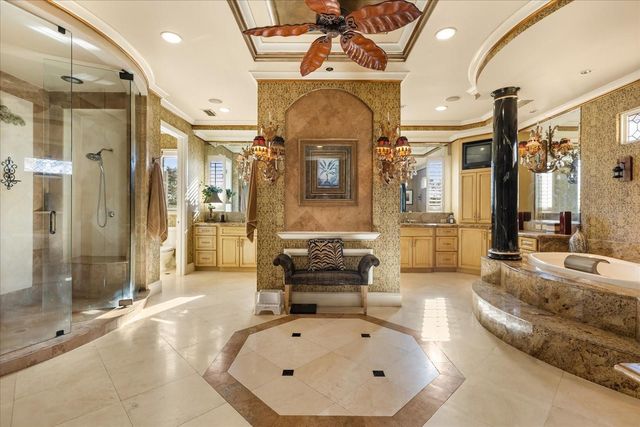 2405 ALAQUA DRIVE, Longwood, FL 32779