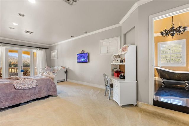 2405 ALAQUA DRIVE, Longwood, FL 32779