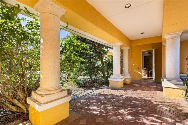 2405 ALAQUA DRIVE, Longwood, FL 32779