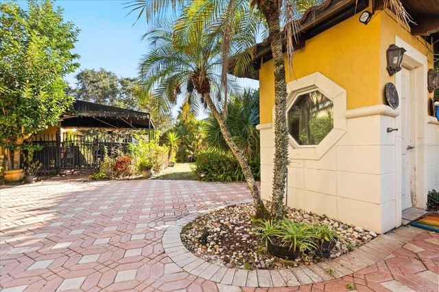 2405 ALAQUA DRIVE, Longwood, FL 32779