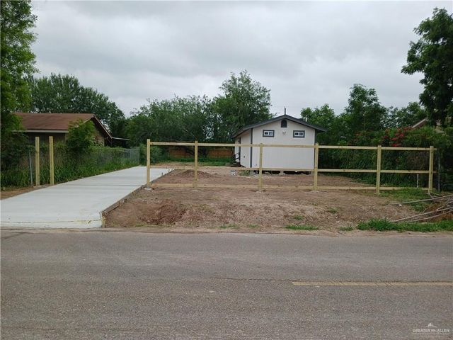 1306 N Moorefield Road, Mission, TX 78572