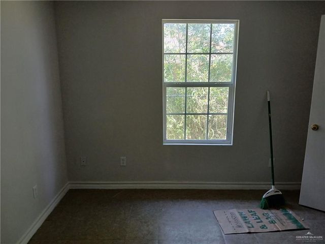 1306 N Moorefield Road, Mission, TX 78572