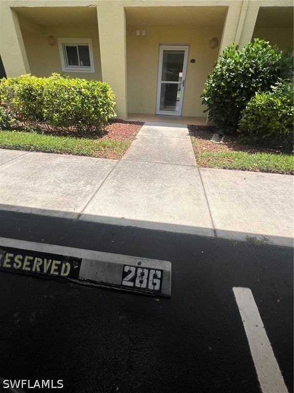 8284 Key Royal CIR 1312, Naples, FL 34119