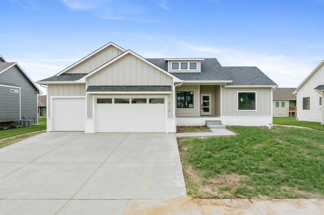 5013 N Emerald, Maize, KS 67101