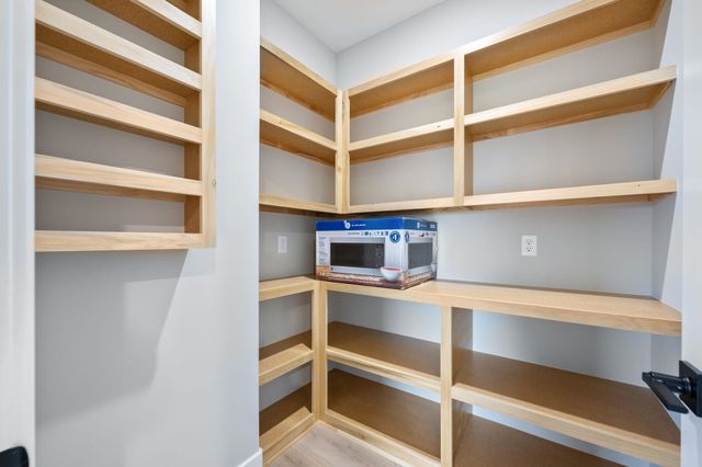 5013 N Emerald, Maize, KS 67101