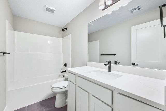 5013 N Emerald, Maize, KS 67101