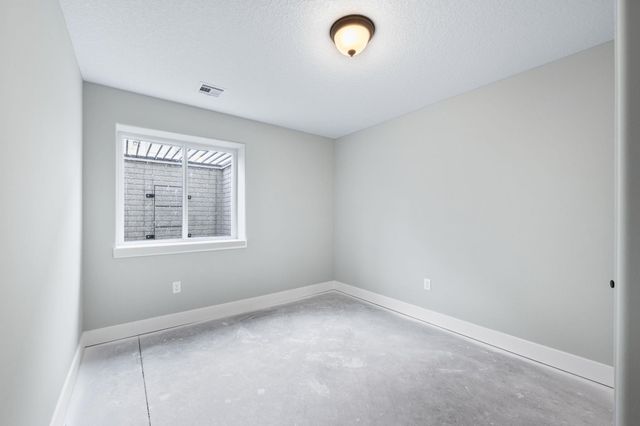 5013 N Emerald, Maize, KS 67101