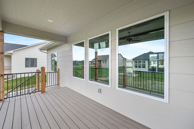 5013 N Emerald, Maize, KS 67101