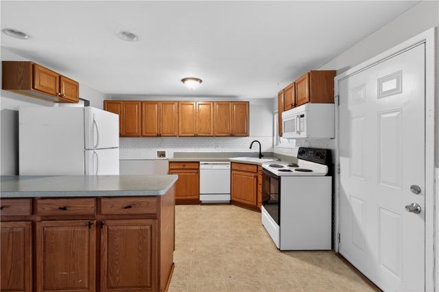 1608 Lanbury Drive, Kettering, OH 45439