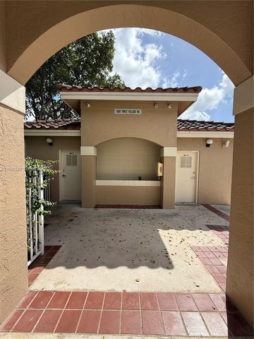 1364 Cottonwood Cir 1364, Weston, FL 33326